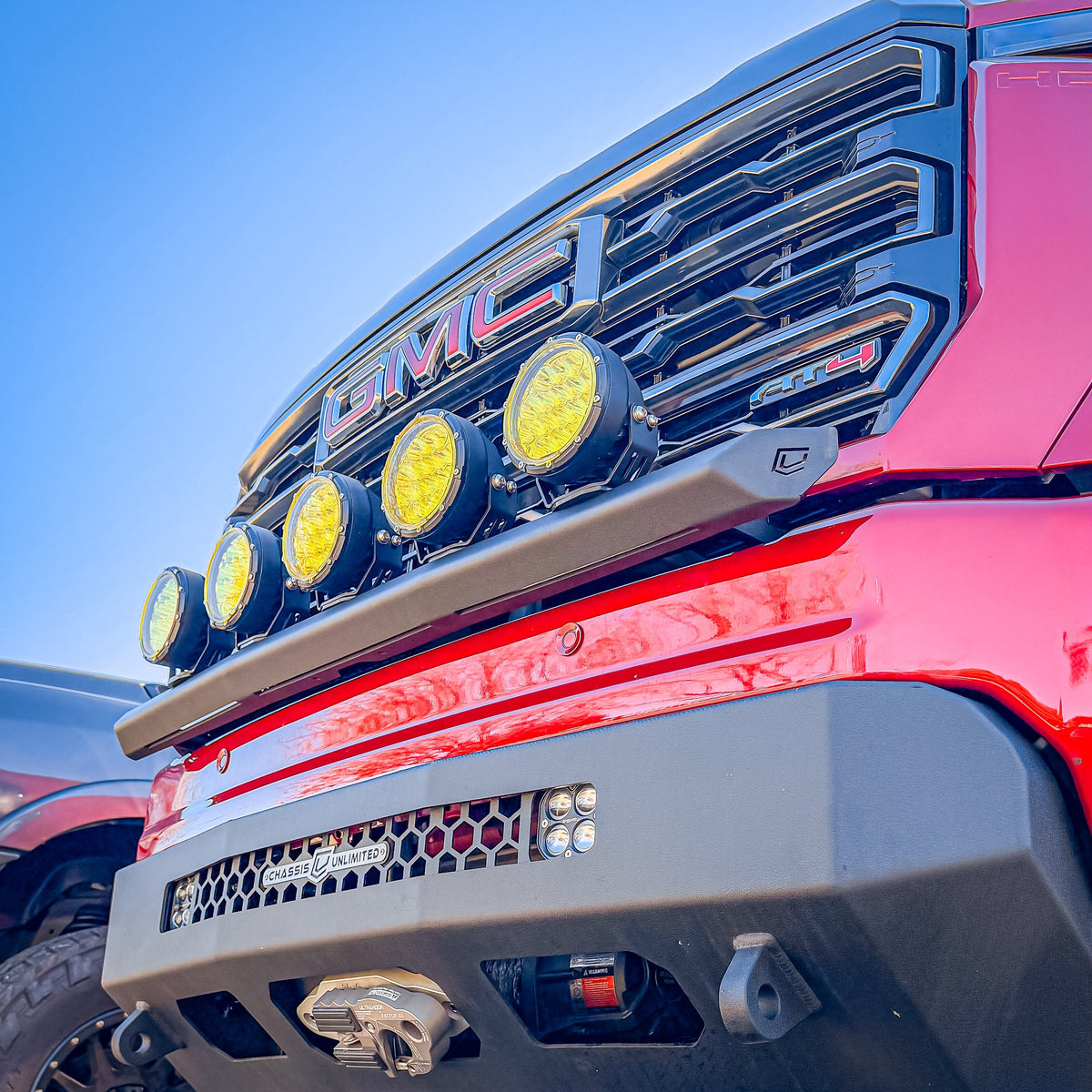 HD Chase Light Mount – Front Curved Pod / Light Bar Mount Chassis Unlimited Inc. 