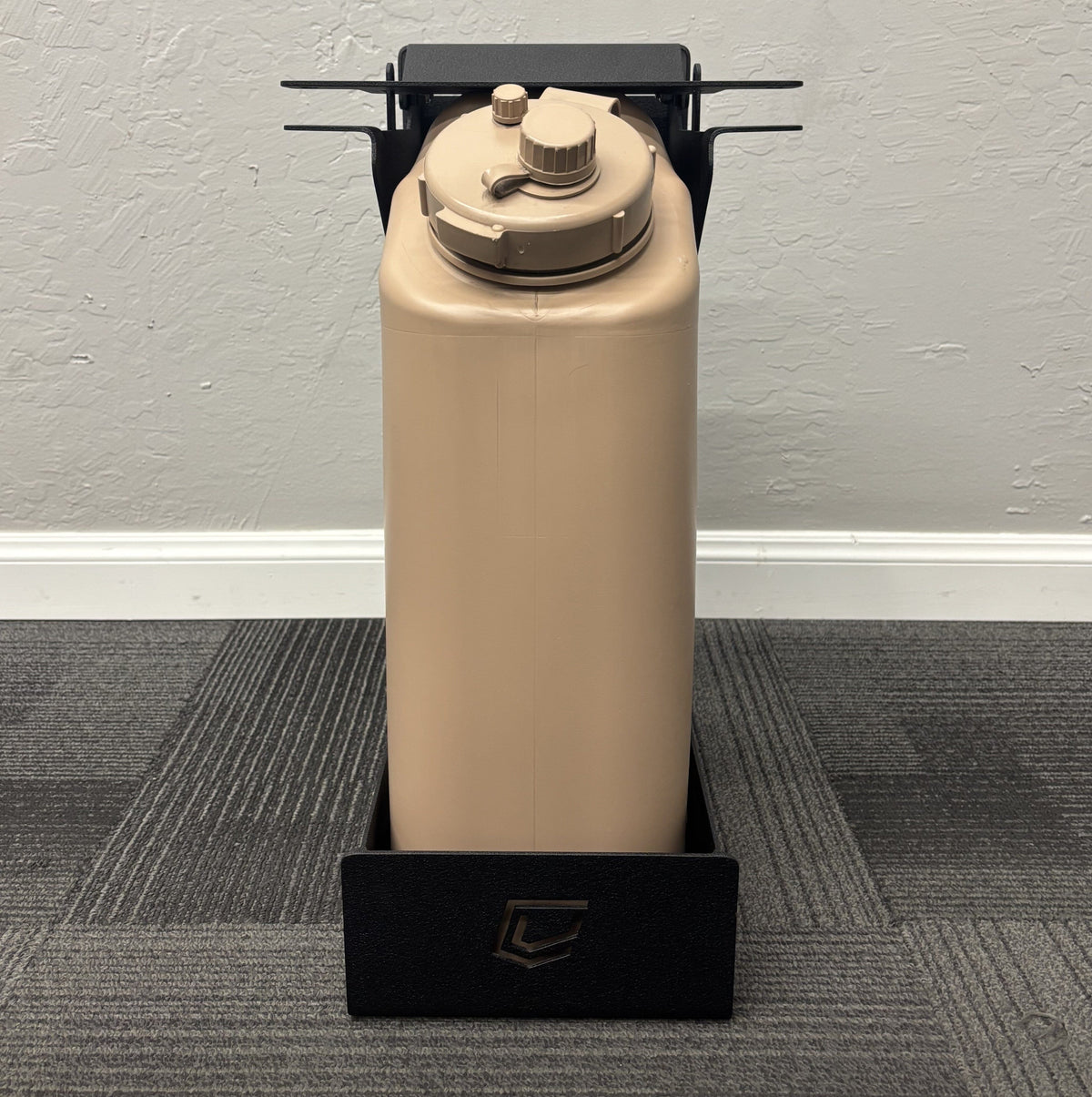 SINGLE FUEL/WATER CAN MOUNT - FITS SWING OUT BUMPERS Chassis Unlimited Inc. 