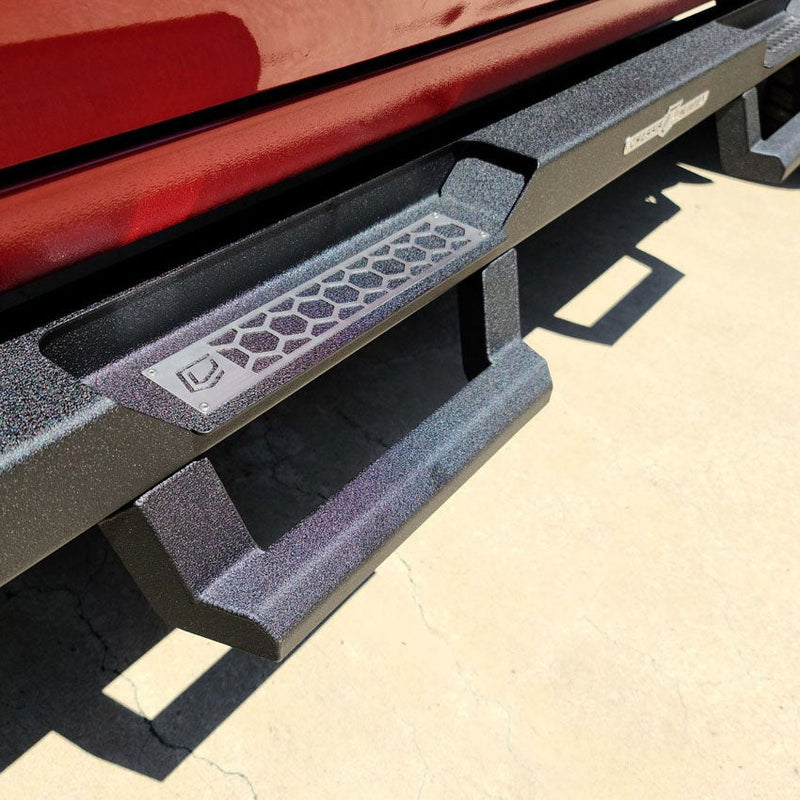 Attitude Modular Side Steps - Black - 2015-2020 Ford F150 Super Crew Cab Chassis Unlimited Inc. 